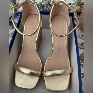 Stuart Weitzman NudistCurve Espadrille Wedge in Platino Gold size 7.5
